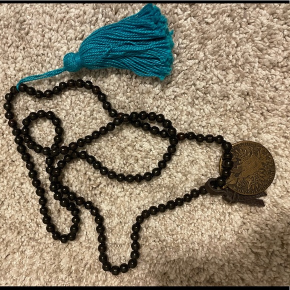 Deux Lux Mala Necklace - Picture 5 of 5